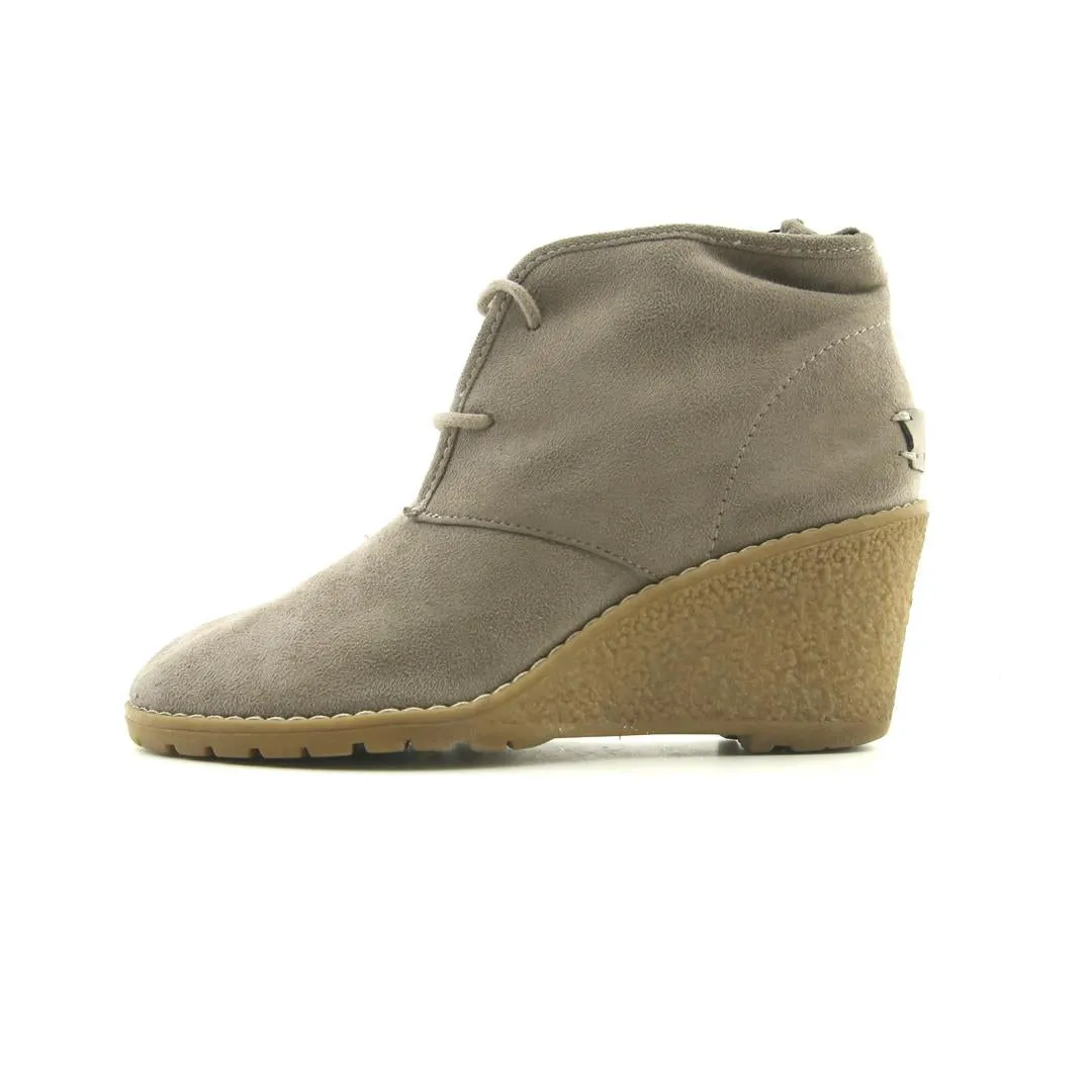 BASS CALI Knee High Heel