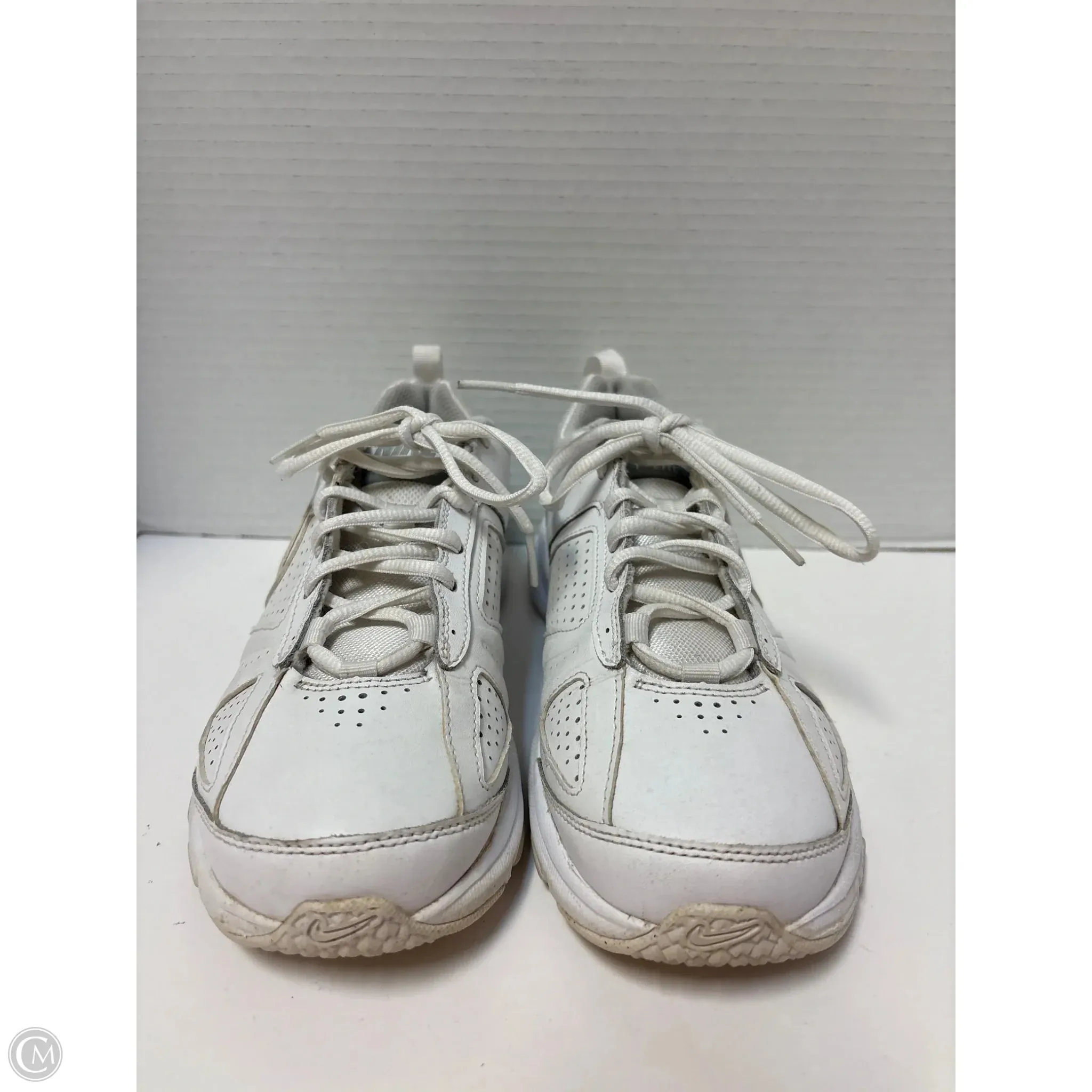 Shoes Athletic By Nike In White, Size: 8 Nike Shoes Walking