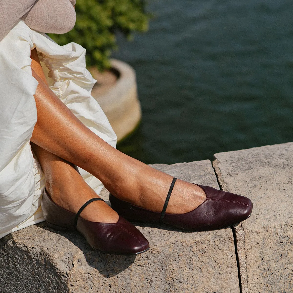 Big Bow Shoes Flats The Phoebe - Burgundy Nappa