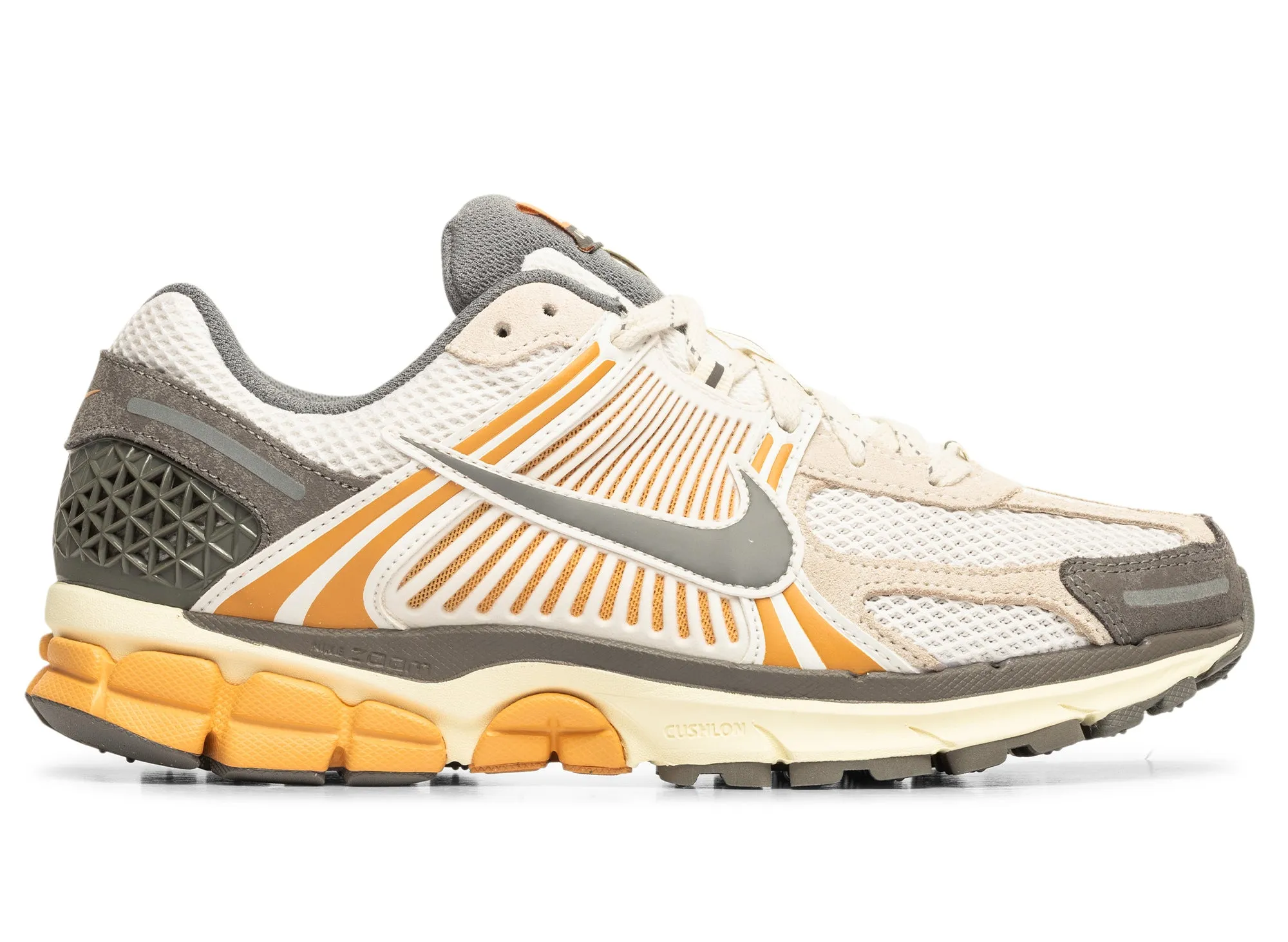 Nike Zoom Vomero 5 Nike Flat Foot Shoes