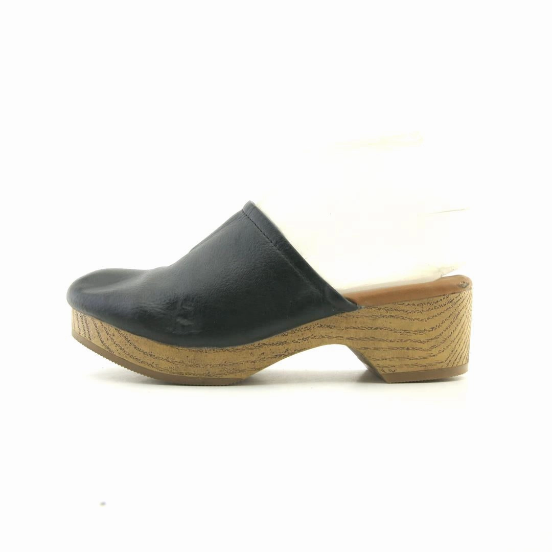 High Heel Socks Lace UNIVERSAL THREAD .