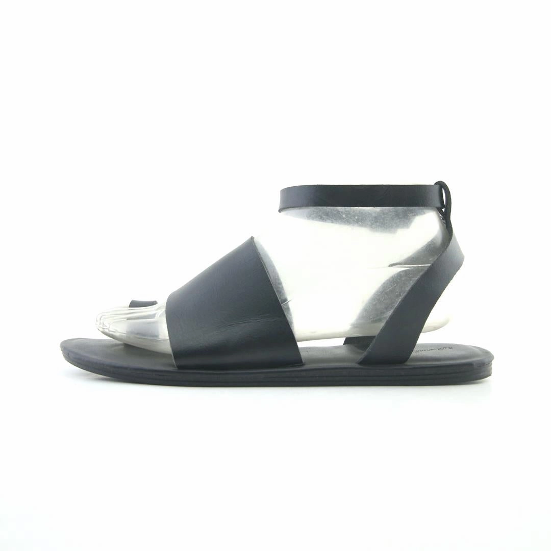 UNIVERSAL THREAD . Flat Feet Overpronation Running Shoes