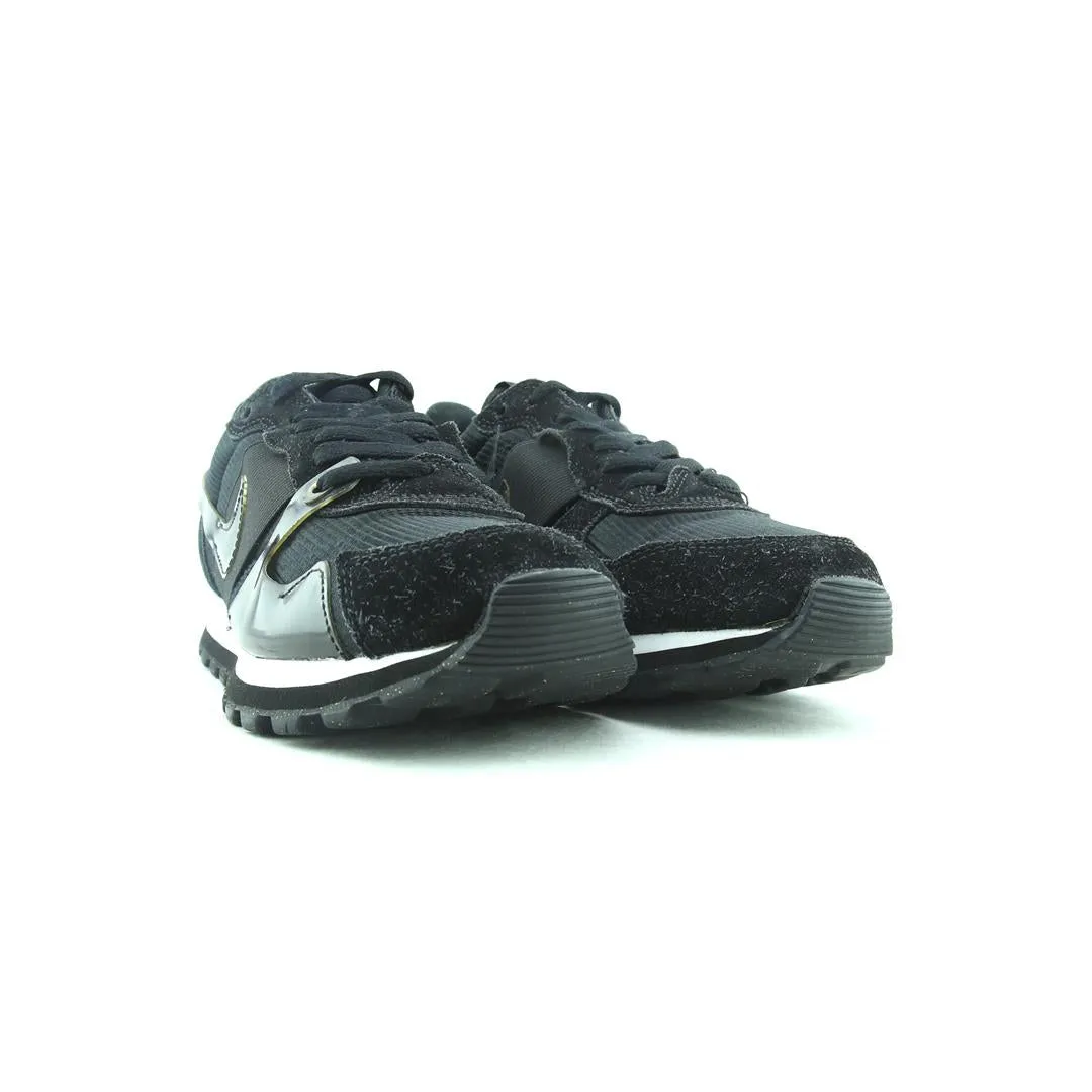 NIKE V-LOVE O.X. Jeans And Running Shoes