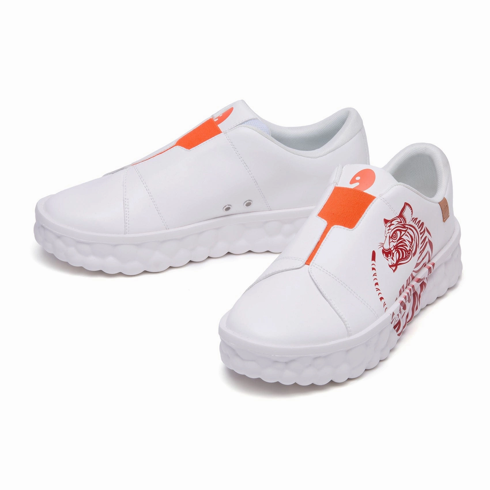 Cumming In Sneakers Tiger Roar Las Ramblas Women