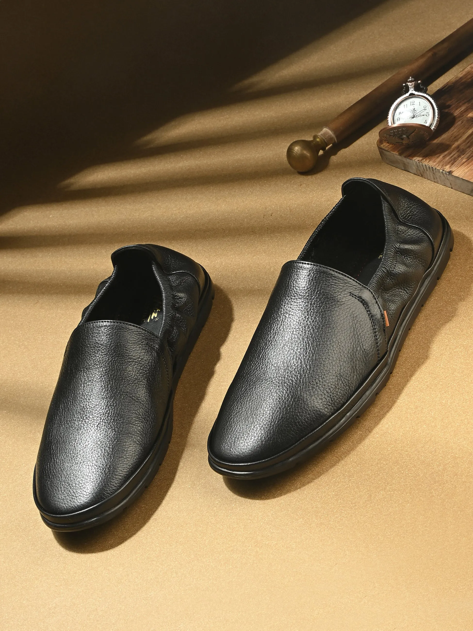 Waterproof Shoes Slip On Urban Leather Back Elastic Slip Ons