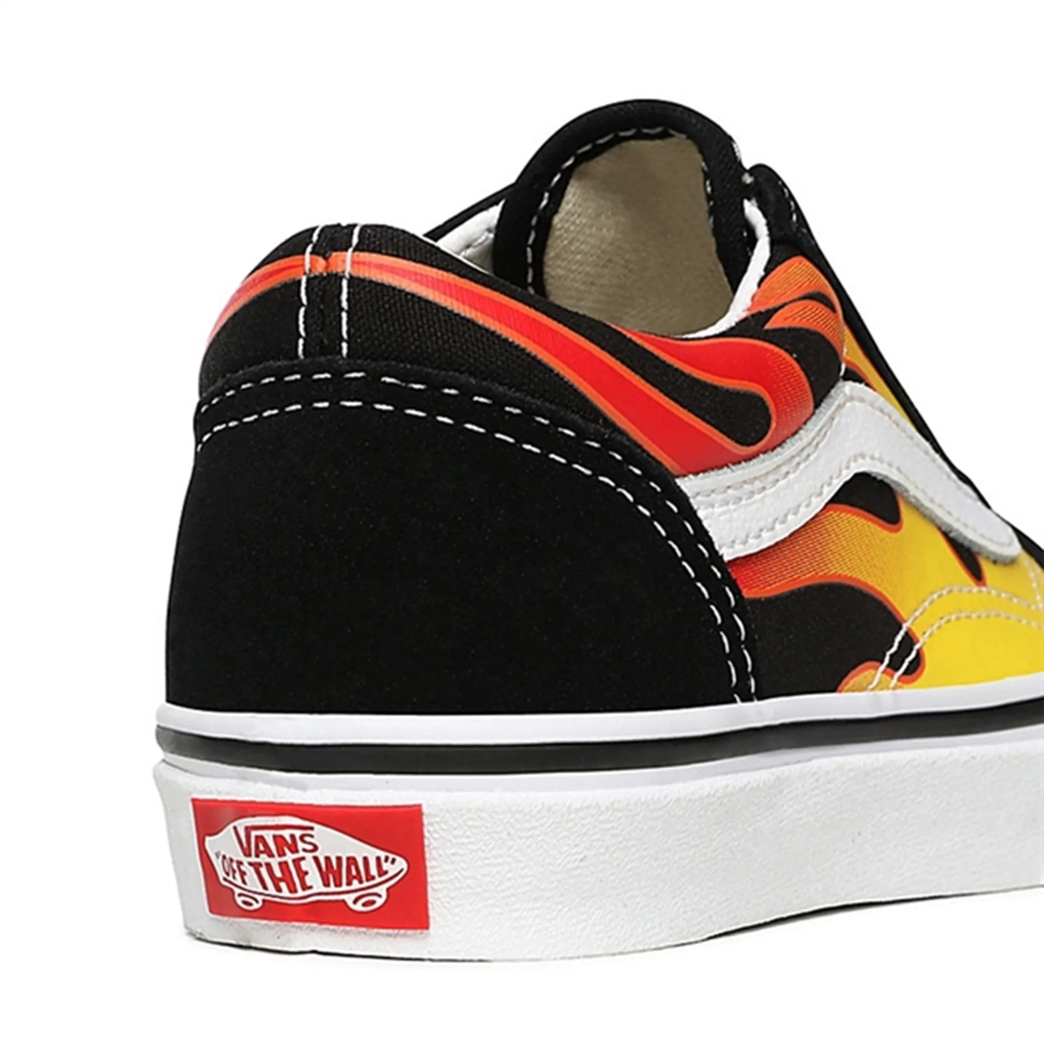 Popular Sneakers In The 90s VANS UY Old Skool Flame Sneakers Black/True White