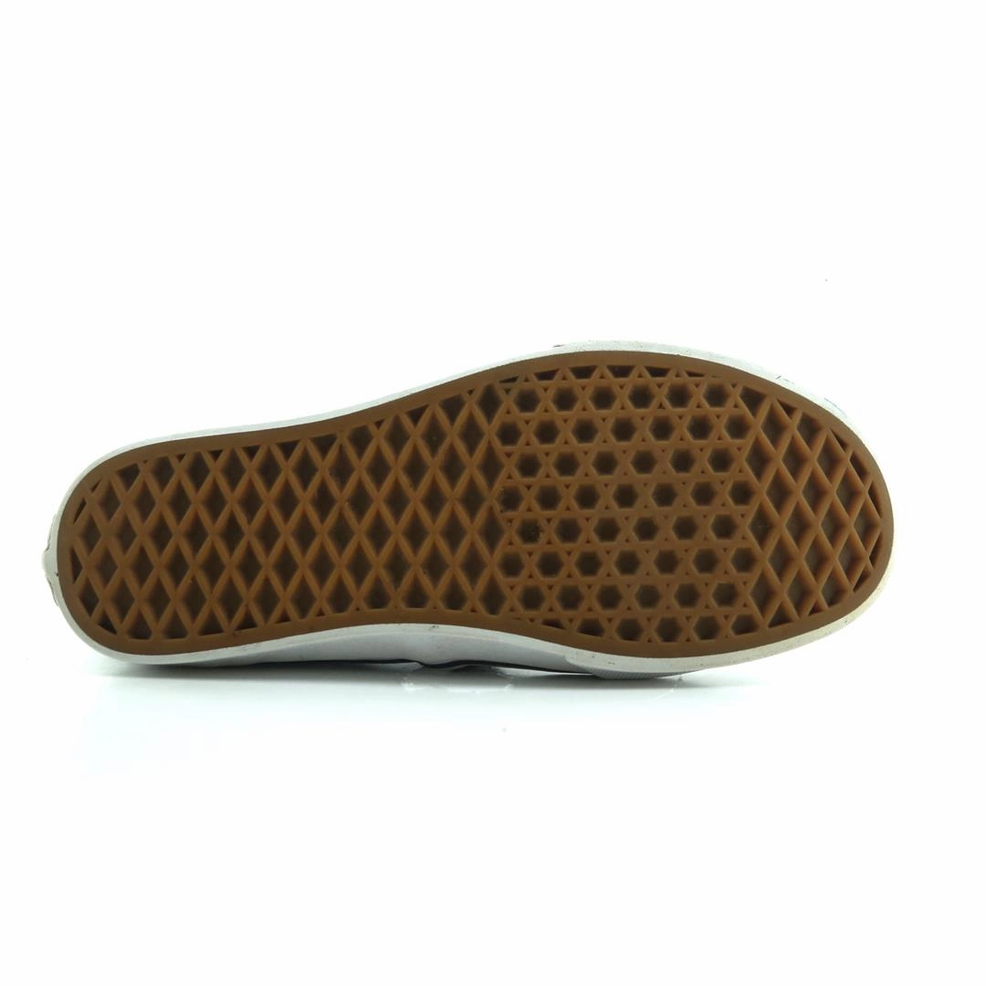 Best Casual Slip On Shoes VANS CLASSIC LEATHER