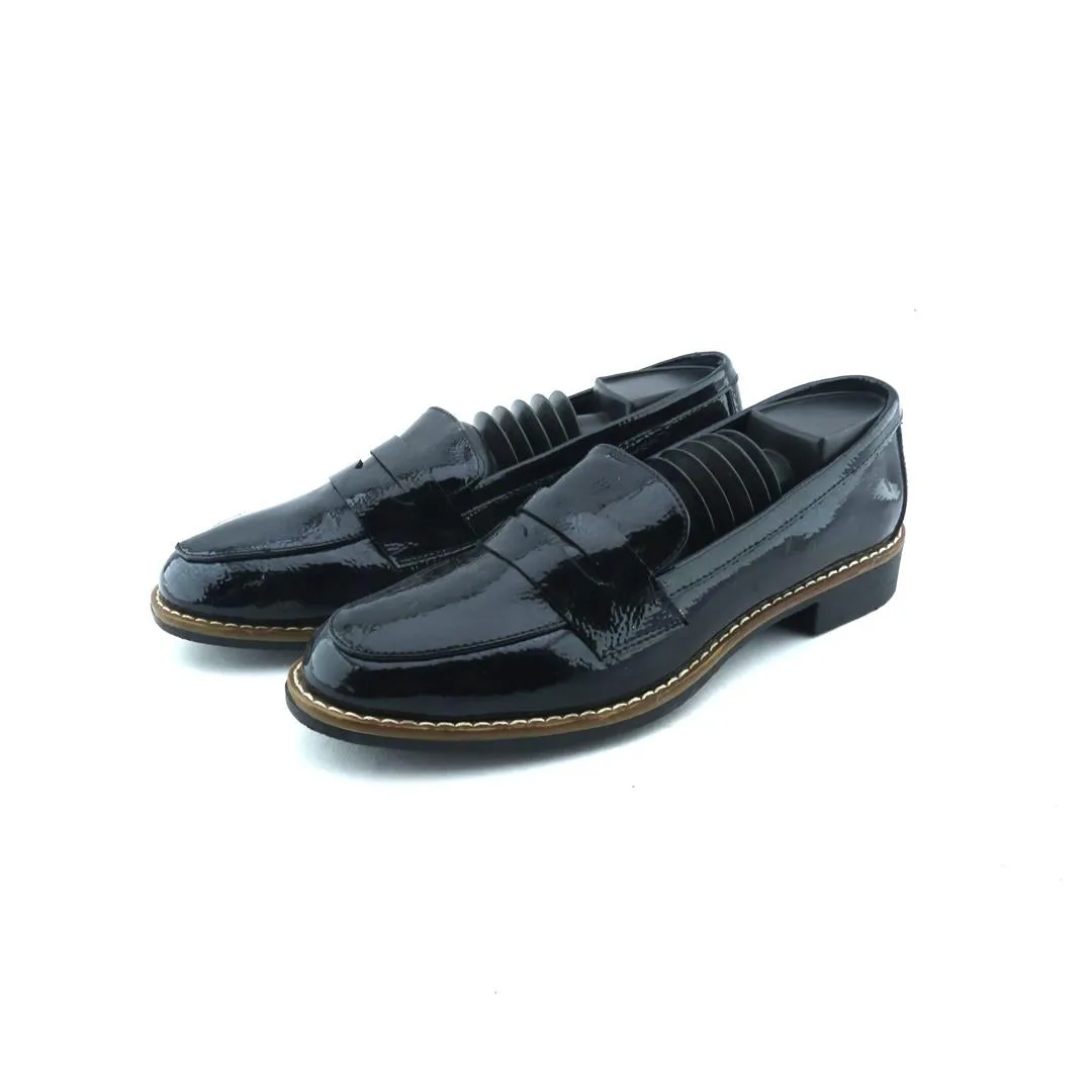 VIA DONNA . Classic Slip-on