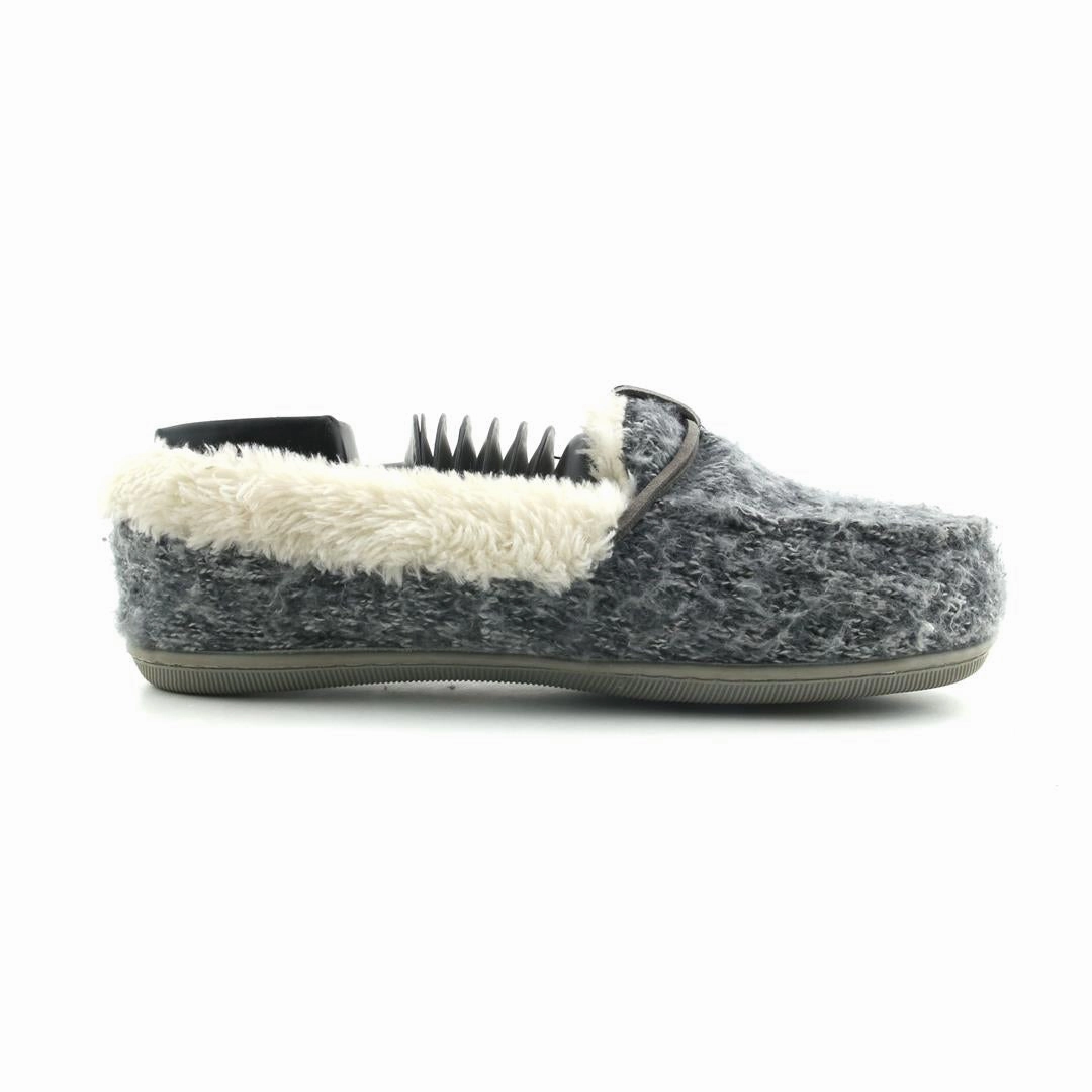 SONOMA . Slip On Sneakers For Wide Feet