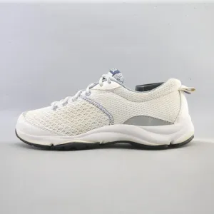 Running Shoes In WEIL WALK MOVE LIVE