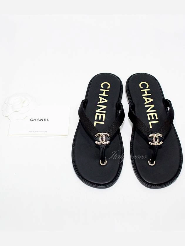 WoMen's CC Logo Flip Flops Black Chanel Best Flip Flops With High Arch Support