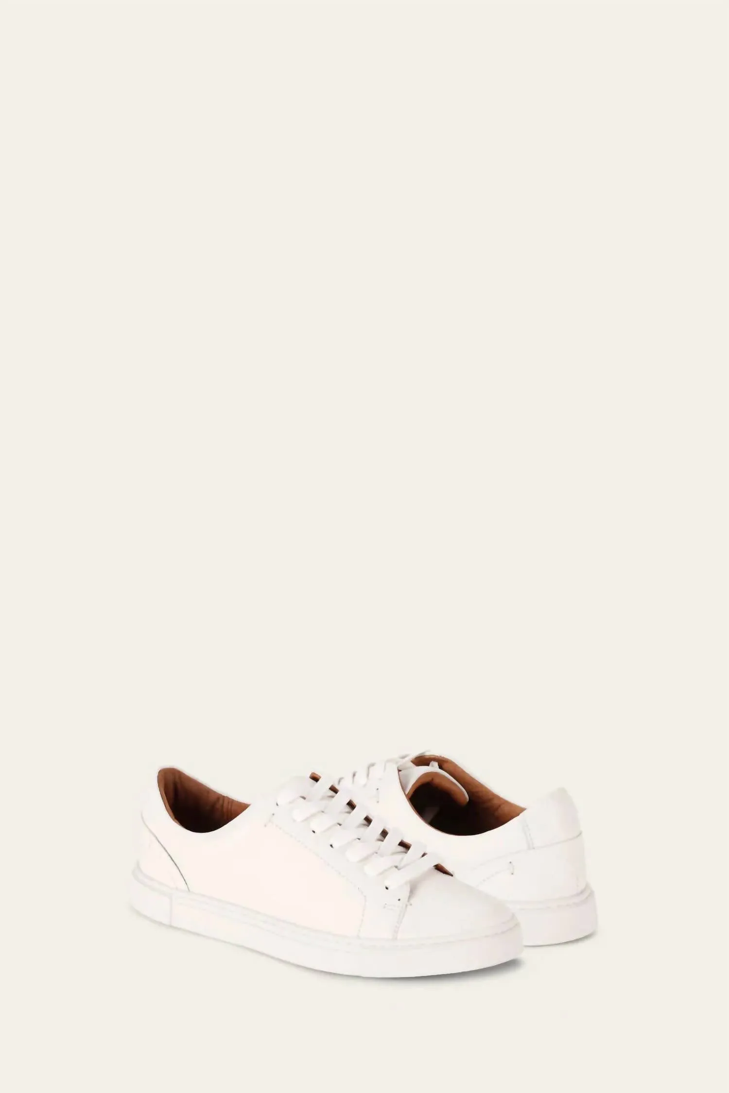 Women??S Ivy Low Lace Sneakers In White Ben Sherman Sneakers