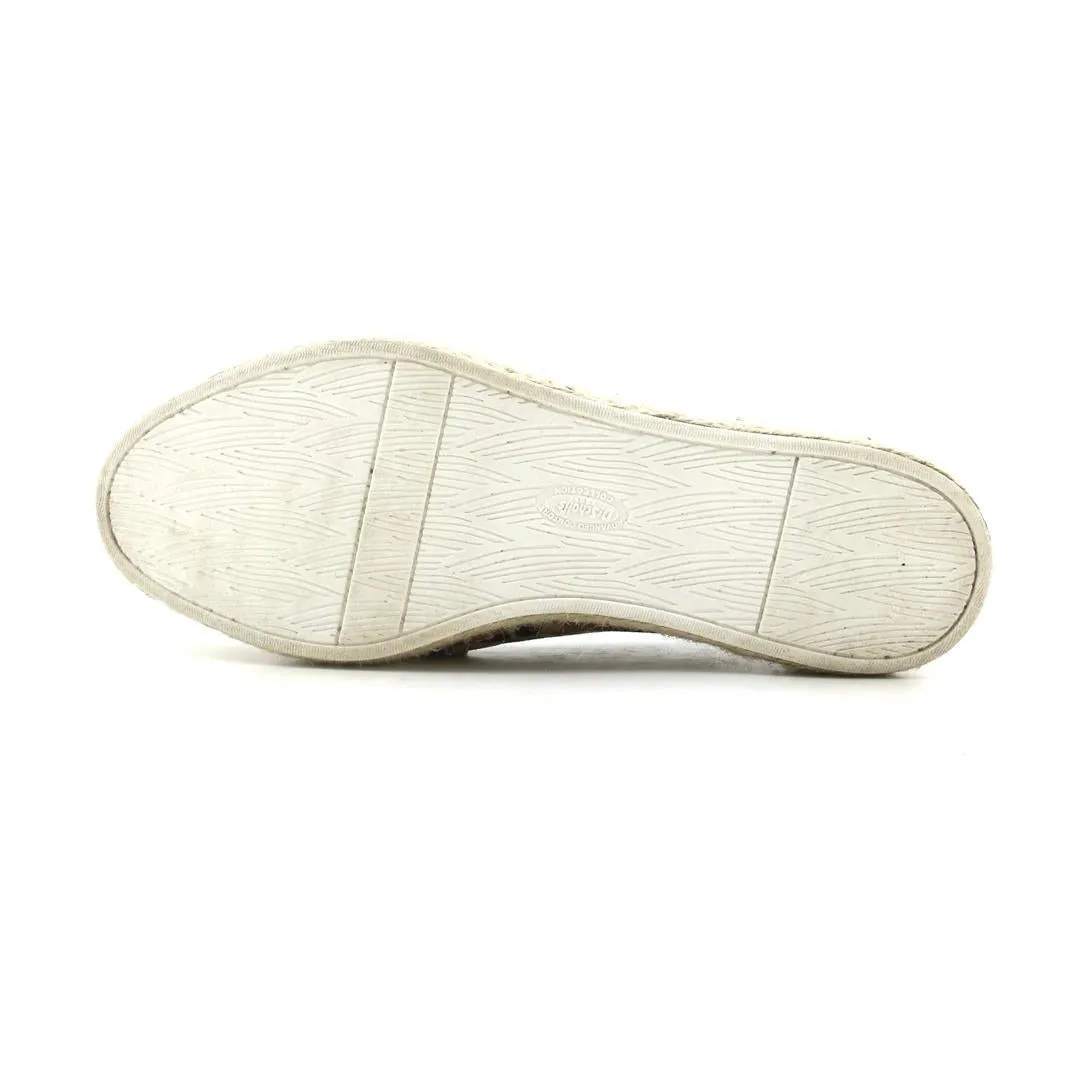 DR SCHOLLS . Slip-on Rubber Clogs