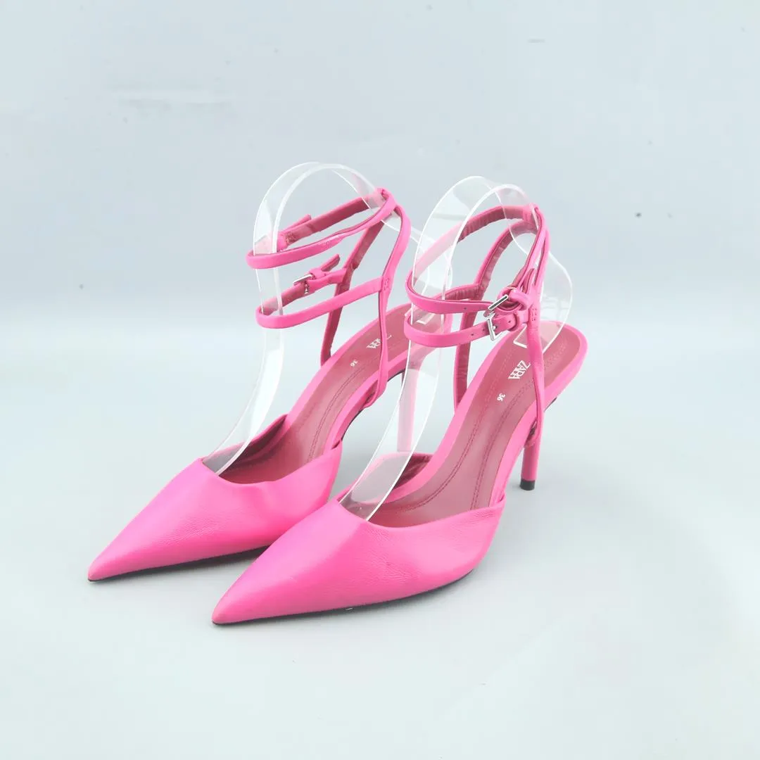 Knee High Heel Boots ZARA. .