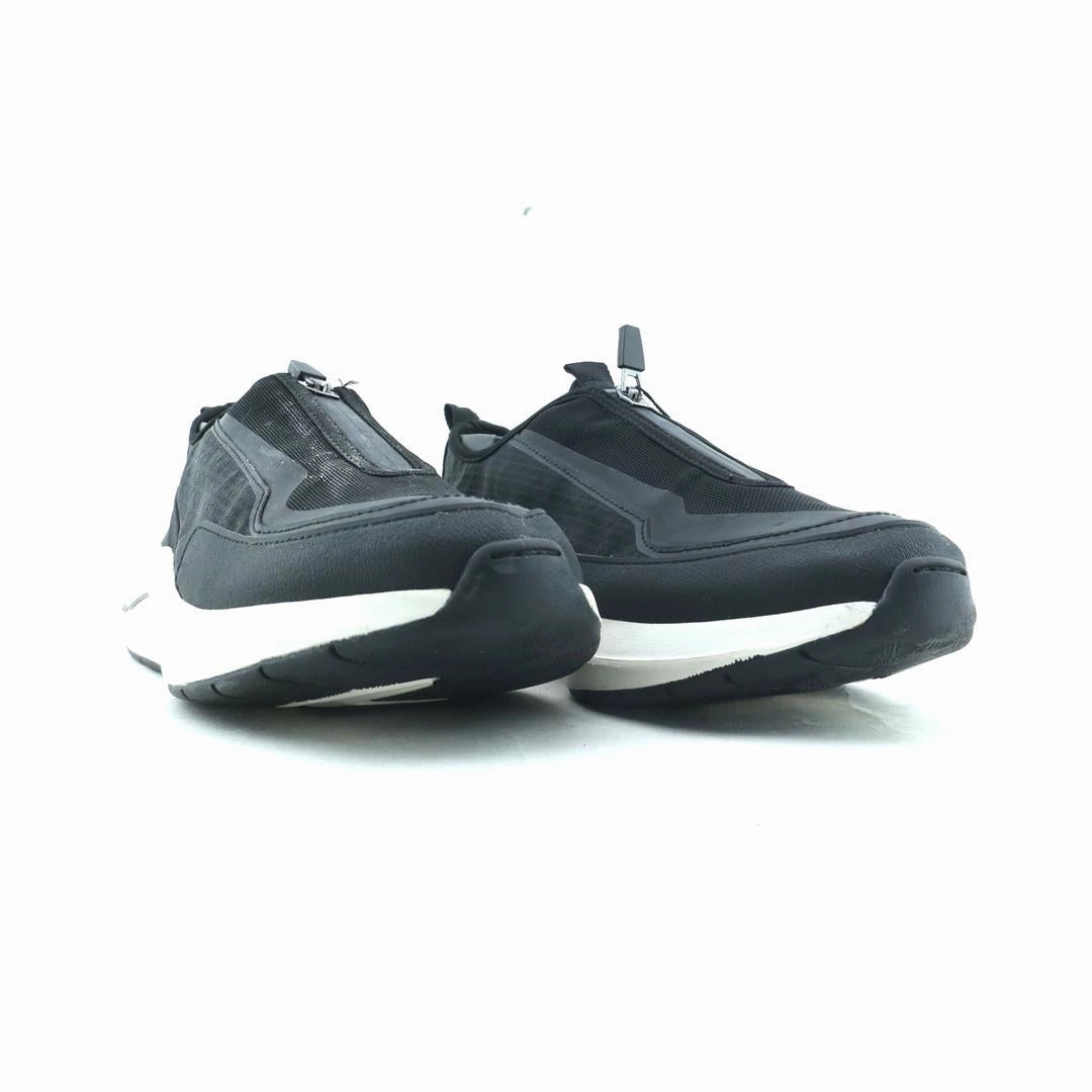 Kohls Slip On ZARA. .