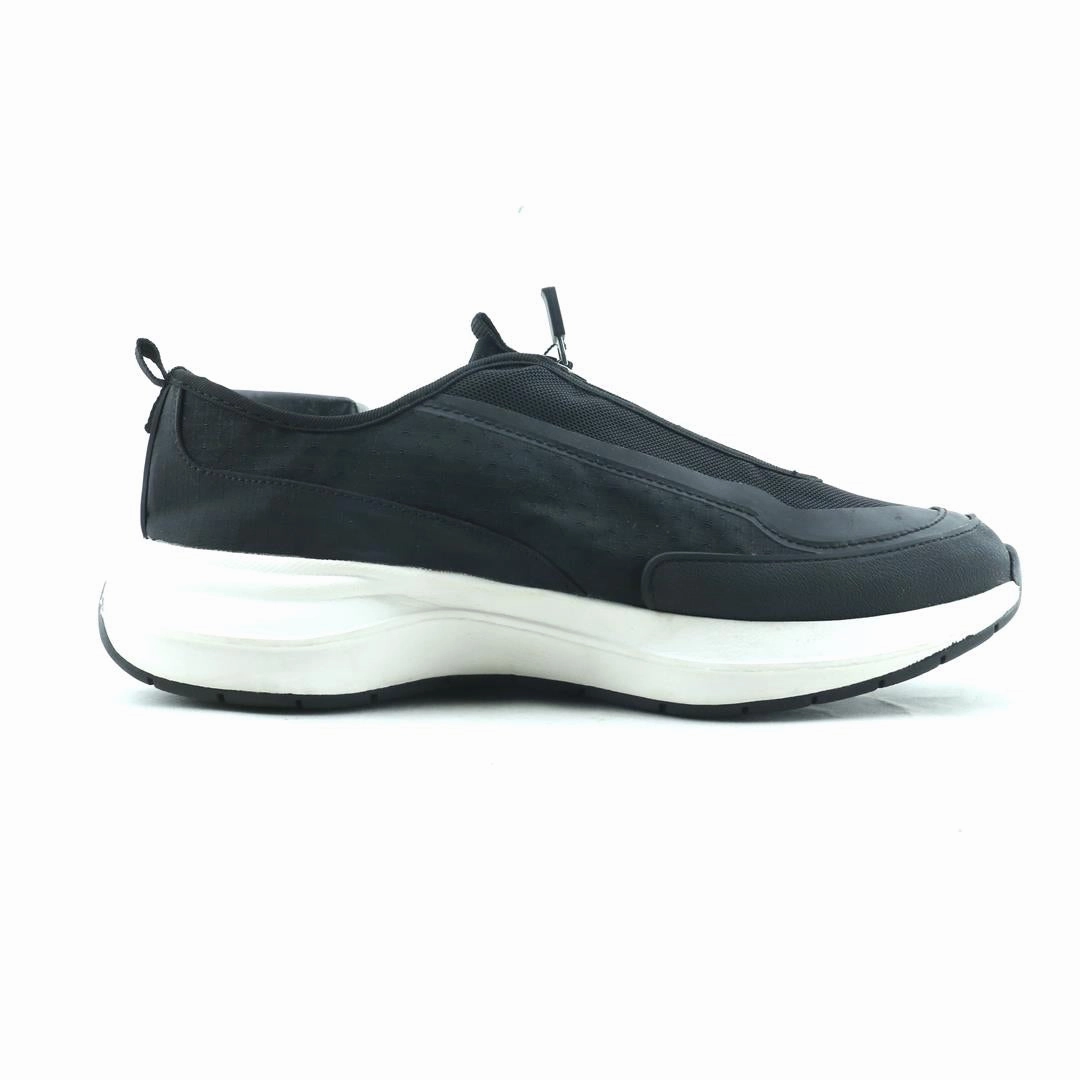 ZARA. . Bearpaw Slip On