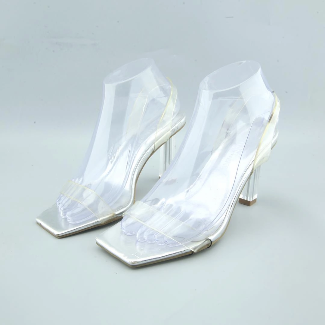 High Heel Walking ZARA. .