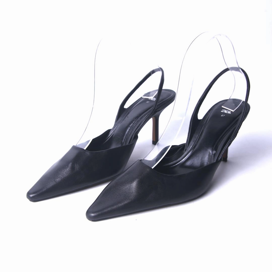 ZARA. . High Heel Shoe Earrings